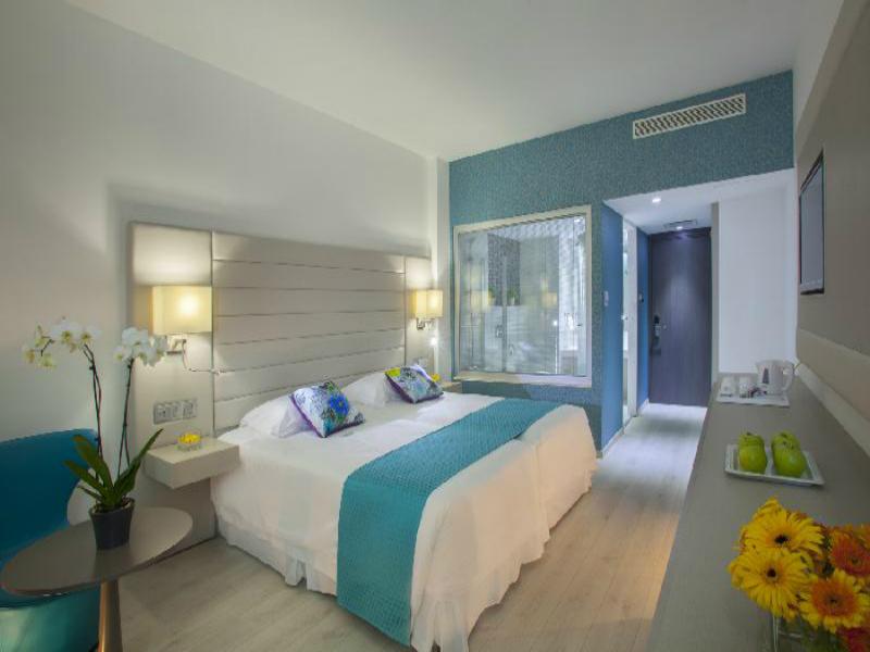 Superior Land View Room
