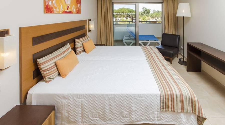 Alfagar Aparthotel One Bedroom Apartment Garden View