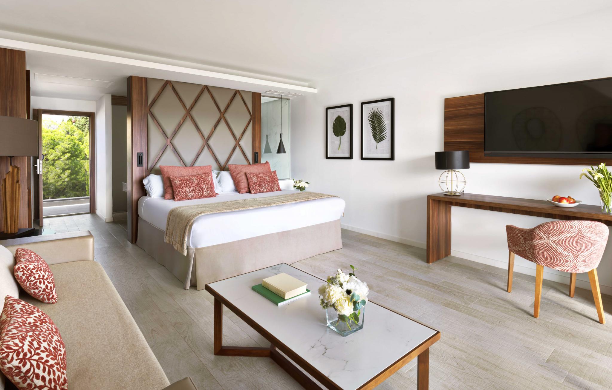 Zafiro Palace Palmanova Junior Penthouse Suite