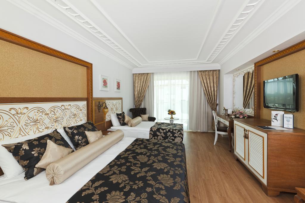 Crystal Palace Luxury Resort & Spa Standard Room