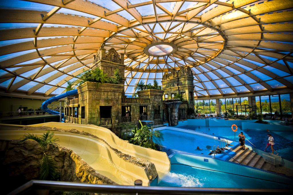 Hotel Aquaworld Budapest Waterpark Holidays Hotel Aquaworld Budapest Waterpark Holidays